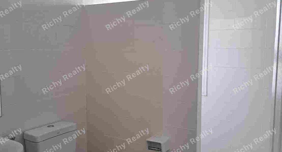 For sale 2 bedrooms townhouse in Mueang Chiang Mai, Chiang Mai
