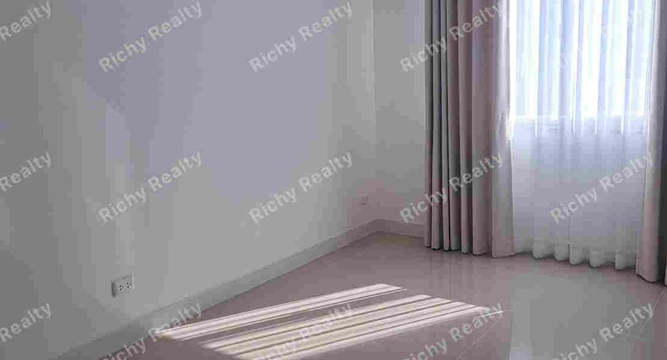 For sale 2 bedrooms townhouse in Mueang Chiang Mai, Chiang Mai