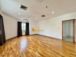For rent 3 bedrooms condo in Sathon, Bangkok