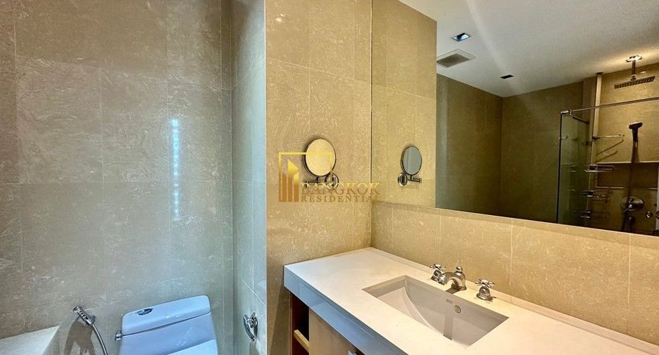 Wohnung zur Miete mit 2 Zimmer in Pathum Wan, Bangkok