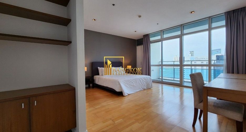 À louer 3 chambres condo à Pathum Wan, Bangkok