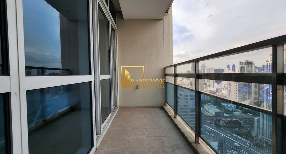 À louer 3 chambres condo à Pathum Wan, Bangkok