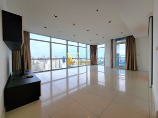 Condo en alquiler de 3 habitaciones en Pathum Wan, Bangkok