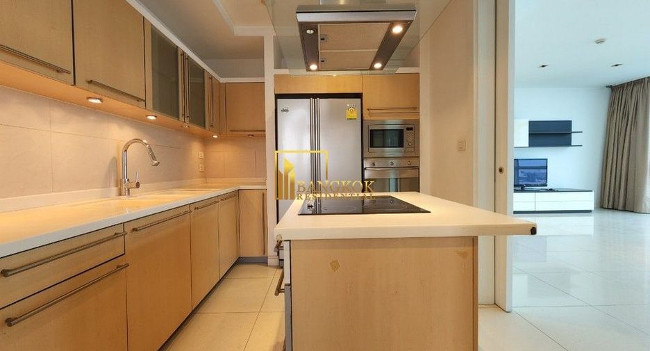 Wohnung zur Miete mit 3 Zimmer in Pathum Wan, Bangkok