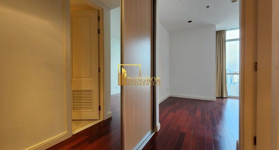Wohnung zur Miete mit 3 Zimmer in Pathum Wan, Bangkok