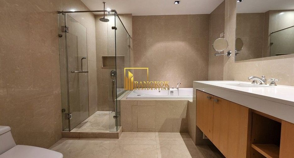 Wohnung zur Miete mit 3 Zimmer in Pathum Wan, Bangkok