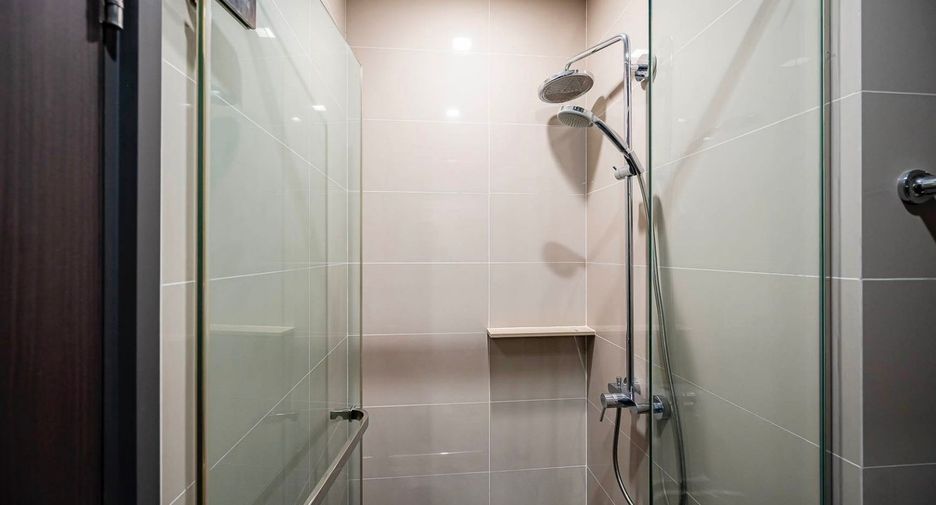 Wohnung zur Miete mit 2 Zimmer in Khlong Toei, Bangkok