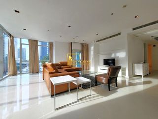 Condo en alquiler de 3 habitaciones en Pathum Wan, Bangkok