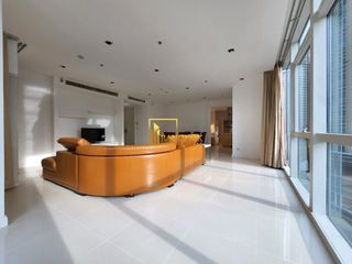 Condo en alquiler de 3 habitaciones en Pathum Wan, Bangkok