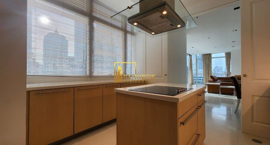 Condo en alquiler de 3 habitaciones en Pathum Wan, Bangkok