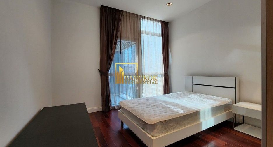Condo en alquiler de 3 habitaciones en Pathum Wan, Bangkok