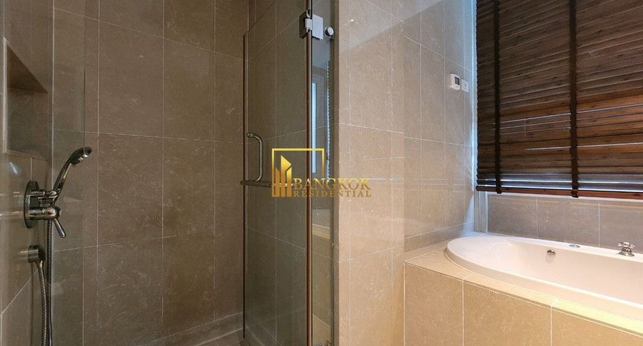 Condo en alquiler de 3 habitaciones en Pathum Wan, Bangkok
