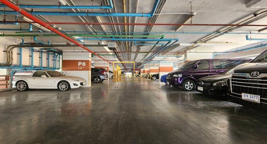 Condo en alquiler de 3 habitaciones en Pathum Wan, Bangkok