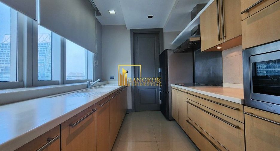 Condo en alquiler de 2 habitaciones en Pathum Wan, Bangkok