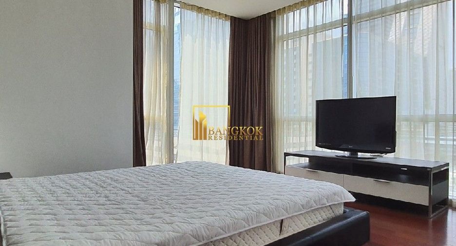 Condo en alquiler de 3 habitaciones en Pathum Wan, Bangkok