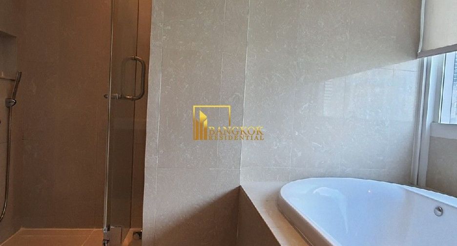 Condo en alquiler de 3 habitaciones en Pathum Wan, Bangkok