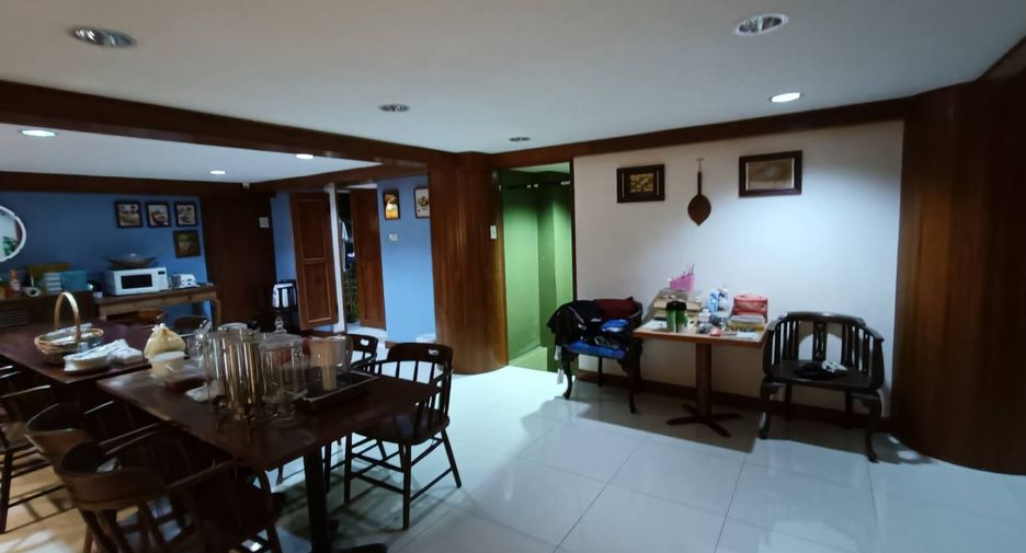 出售 19 卧室 酒店 在 Bang Rak, 曼谷