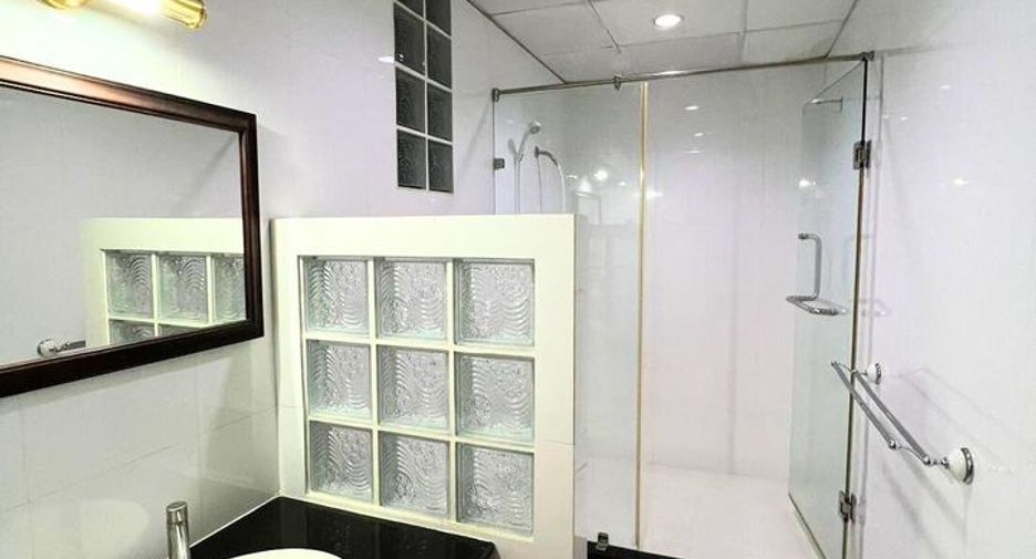出售 19 卧室 酒店 在 Bang Rak, 曼谷