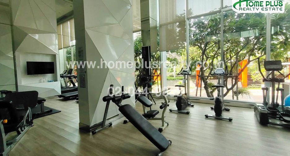 À vendre 1 chambre condo à Huai Khwang, Bangkok
