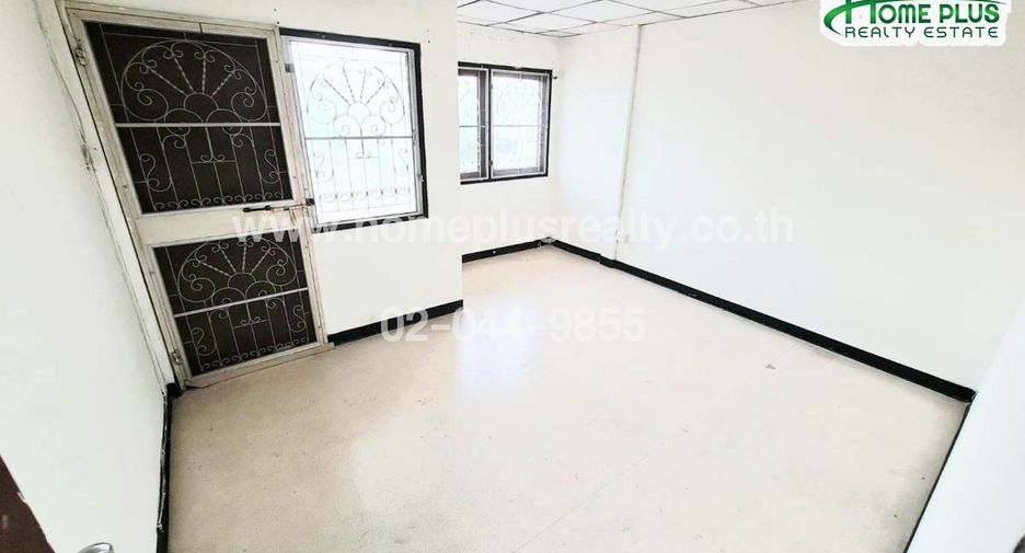 À vendre 2 chambres maison de ville à Bang Bua Thong, Nonthaburi