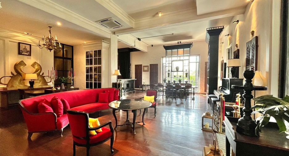 For sale 7 bedrooms villa in Mueang Chiang Mai, Chiang Mai