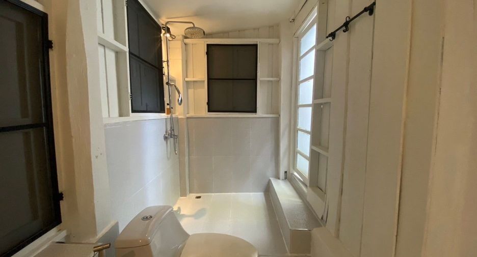 For sale 7 bedrooms villa in Mueang Chiang Mai, Chiang Mai