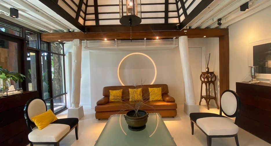 For sale 7 bedrooms villa in Mueang Chiang Mai, Chiang Mai