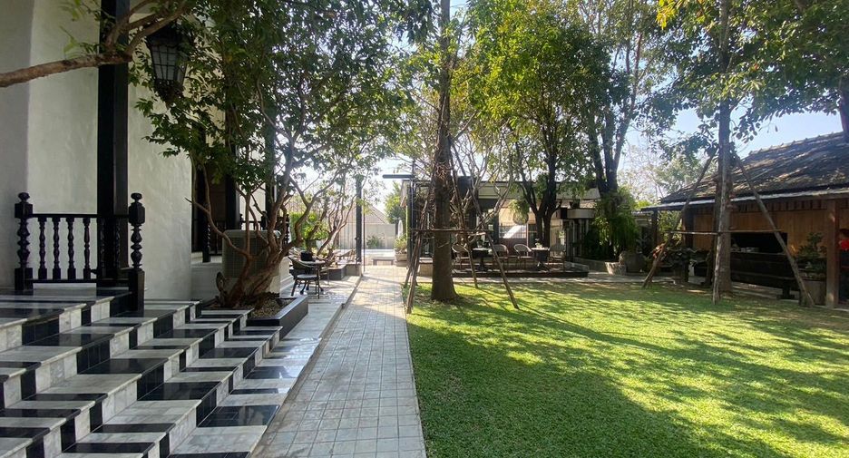 For sale 7 bedrooms villa in Mueang Chiang Mai, Chiang Mai