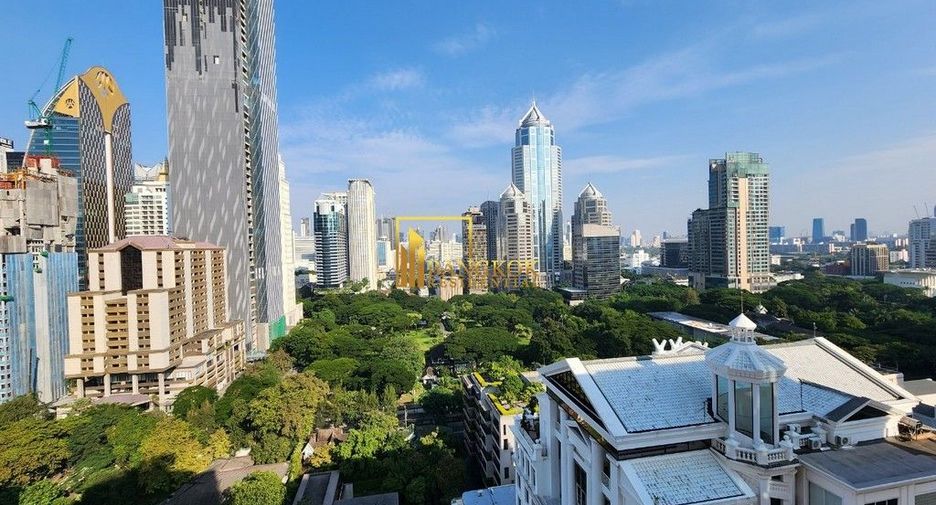 For rent 3 bedrooms condo in Pathum Wan, Bangkok