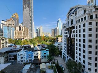 Condo en alquiler de 2 habitaciones en Pathum Wan, Bangkok