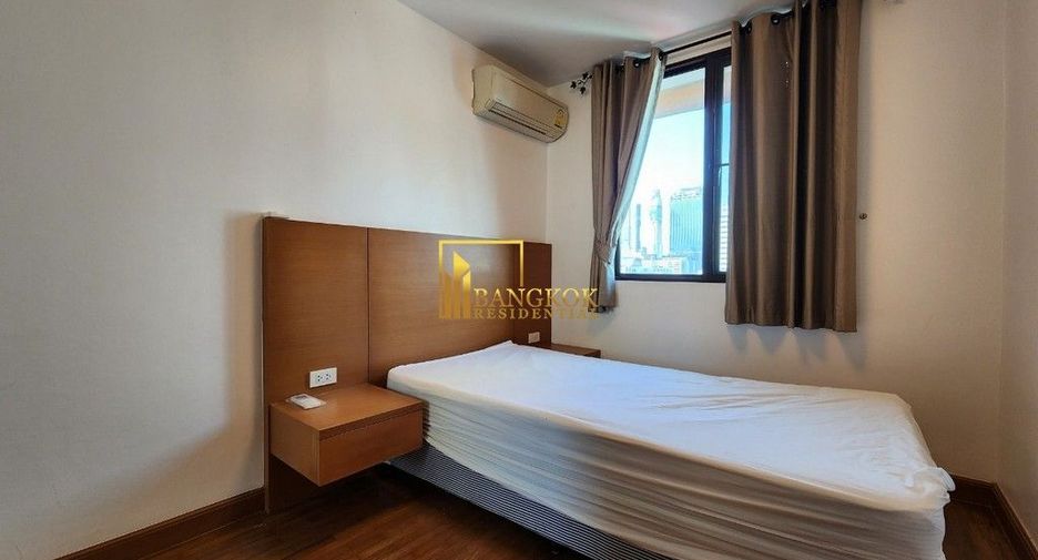 For rent 2 bedrooms condo in Pathum Wan, Bangkok