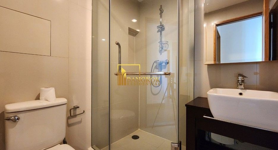 For rent 2 bedrooms condo in Pathum Wan, Bangkok