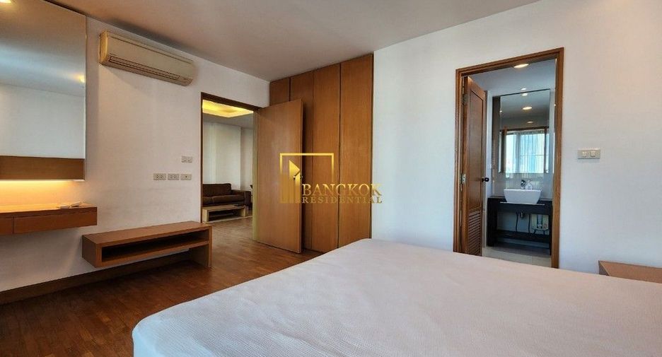 For rent 2 bedrooms condo in Pathum Wan, Bangkok