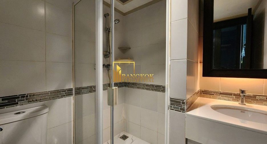 For rent 3 bedrooms condo in Pathum Wan, Bangkok