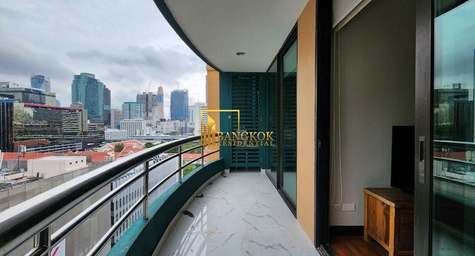 For rent 3 bedrooms condo in Pathum Wan, Bangkok