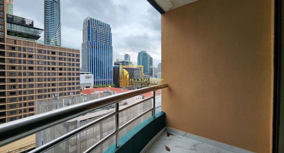 For rent 3 bedrooms condo in Pathum Wan, Bangkok