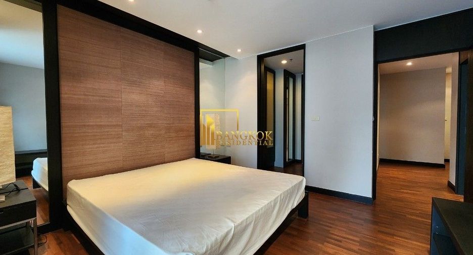 For rent 3 bedrooms condo in Pathum Wan, Bangkok
