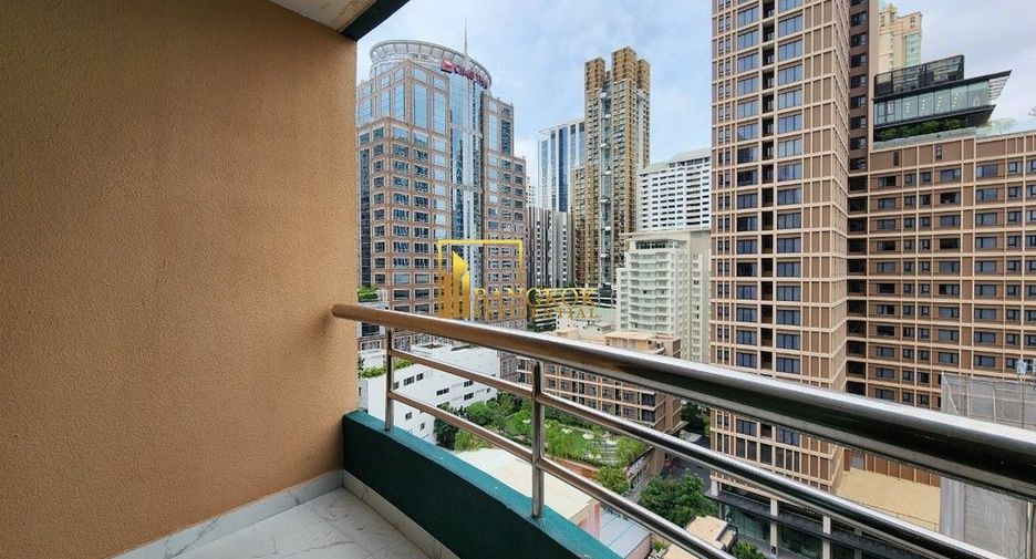For rent 3 bedrooms condo in Pathum Wan, Bangkok