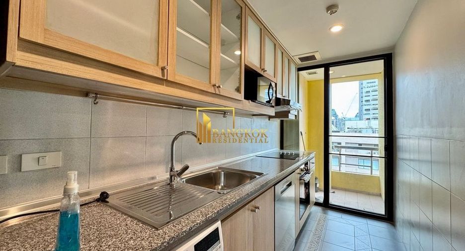 For rent 2 bedrooms condo in Pathum Wan, Bangkok