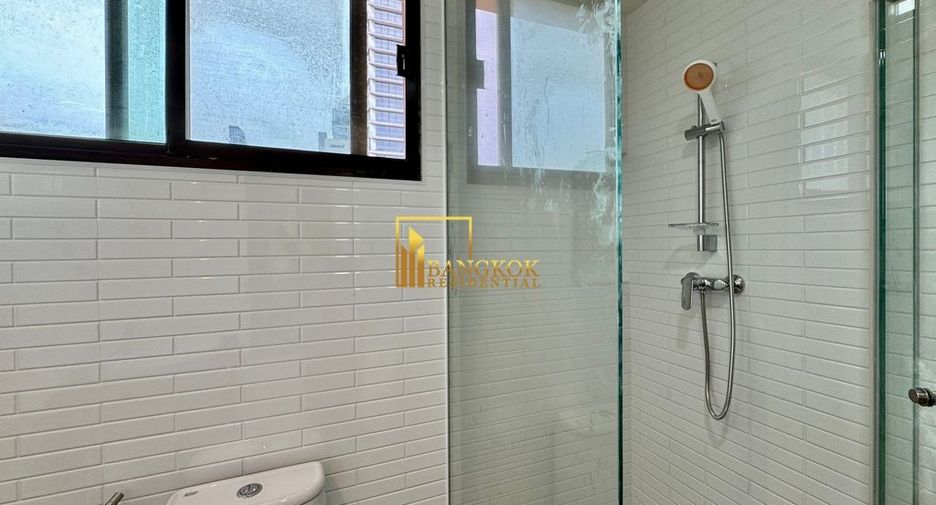 For rent 2 bedrooms condo in Pathum Wan, Bangkok