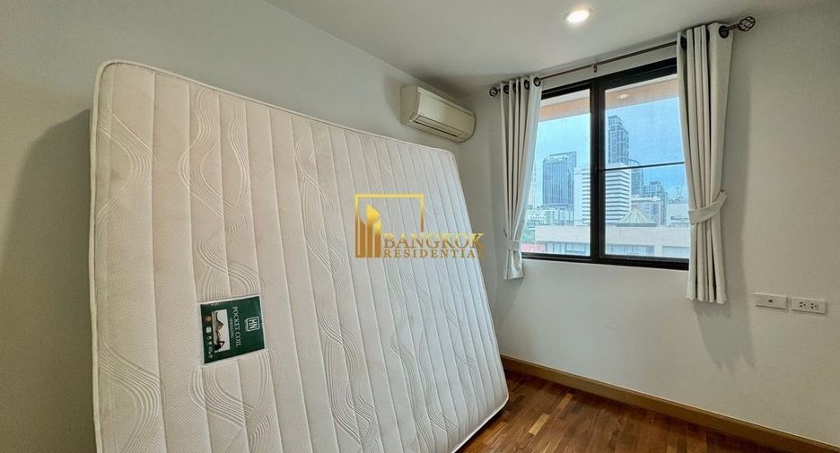 For rent 2 bedrooms condo in Pathum Wan, Bangkok