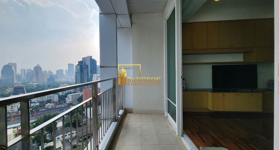 For rent 1 bed condo in Pathum Wan, Bangkok