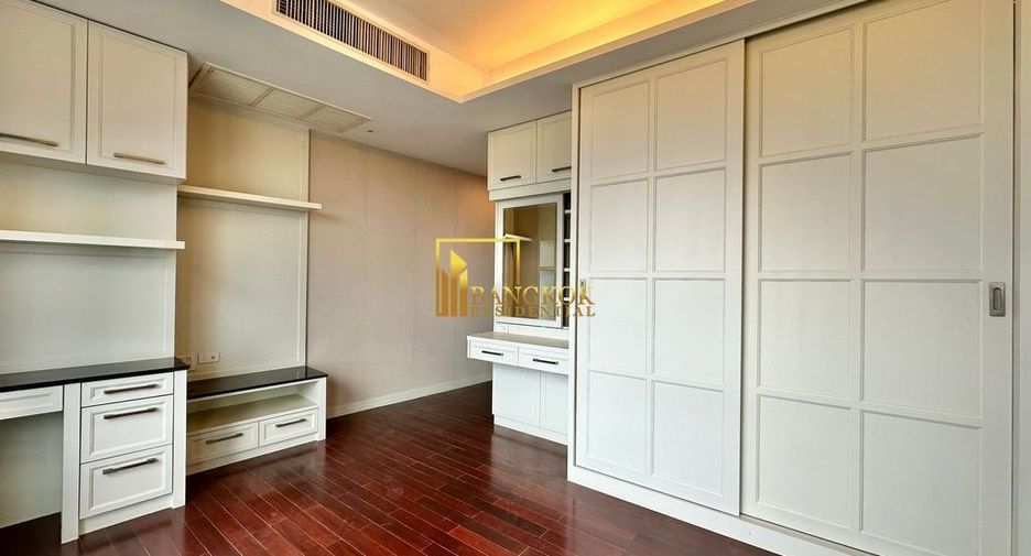 For rent 2 ベッドルーム condo in Pathum Wan, Bangkok
