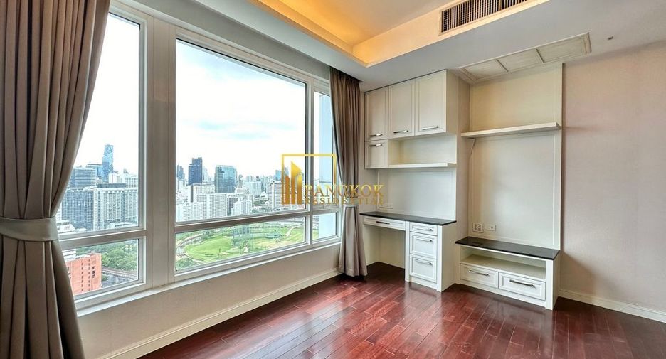 For rent 2 ベッドルーム condo in Pathum Wan, Bangkok