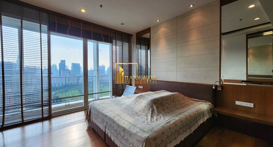 For rent 2 bedrooms condo in Pathum Wan, Bangkok