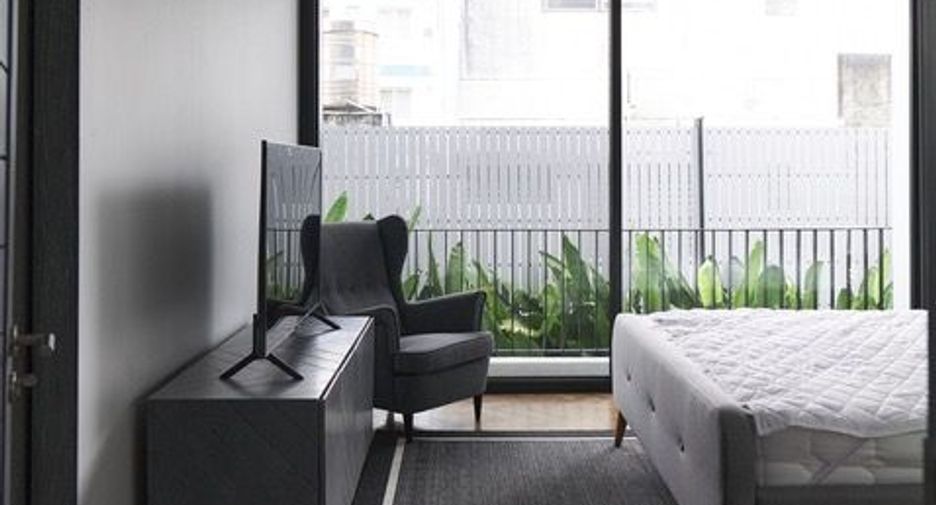 Casa en alquiler de 4 habitaciones en Khlong Toei, Bangkok