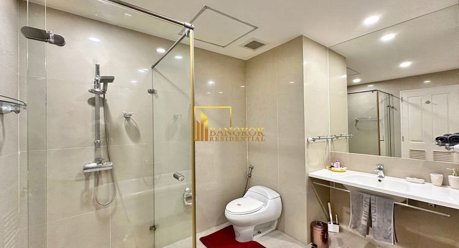 À louer 3 chambres condo à Sathon, Bangkok