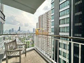 Condo en alquiler de 2 habitaciones en Khlong Toei, Bangkok