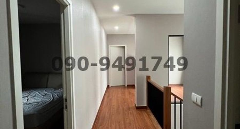 Casa en alquiler de 4 habitaciones en Bang Khae, Bangkok