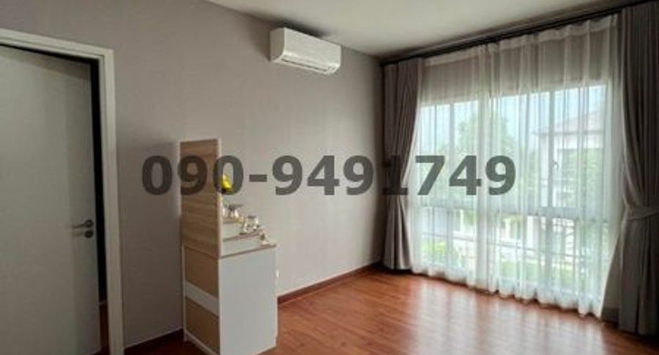 Casa en alquiler de 4 habitaciones en Bang Khae, Bangkok
